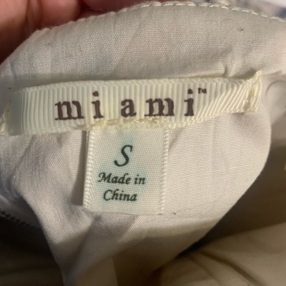 Strapless flowy top - Picture 3 of 3